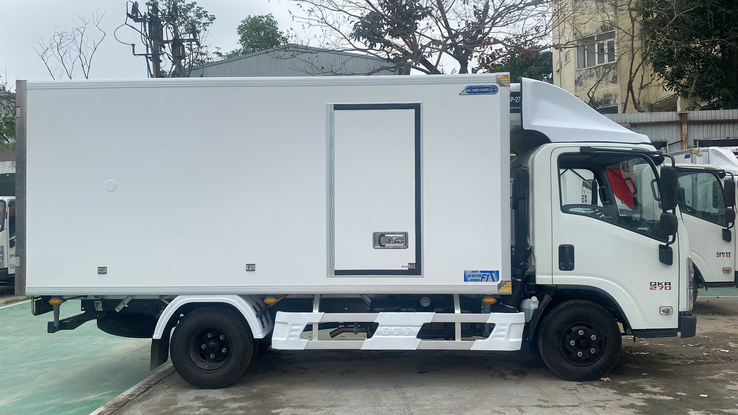 Xe Tải Đông Lạnh ISUZU QKR 230 210 270 1.9 - 2.5 Tấn 2026